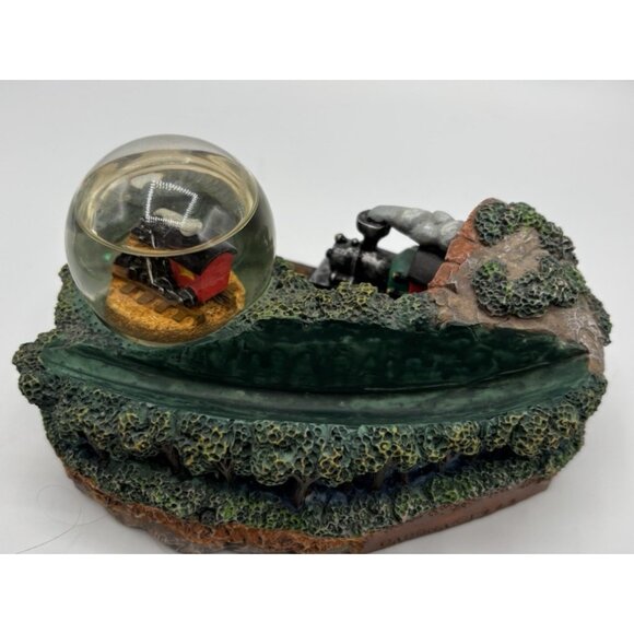 vintage 1999 3D train on Bridge  snowglobe Cadona  train engine Plate RARE - Picture 5 of 10